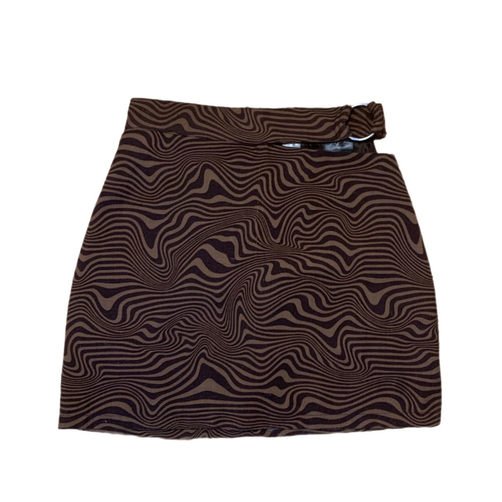 Two-toned Mini Skirt with Cutout, and Silver Buckle